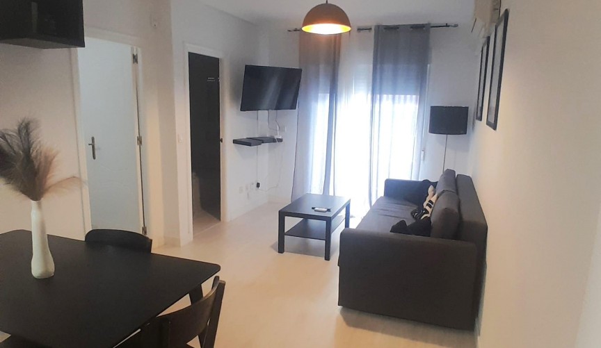 Reventa - Apartment -
Torrevieja - Centro
