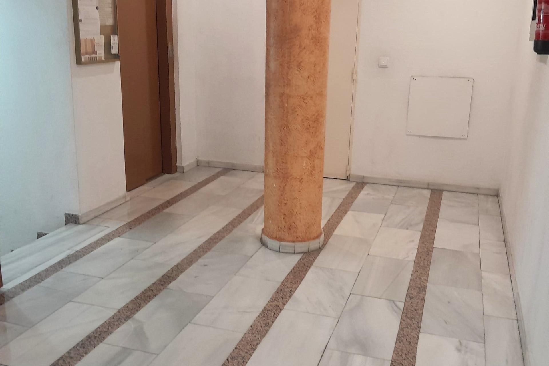 Reventa - Apartment -
Torrevieja - Centro