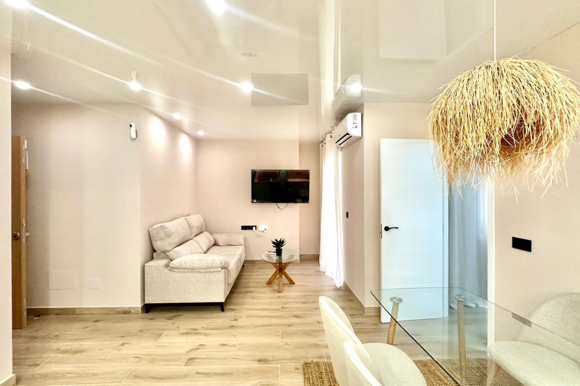 Reventa - Apartment -
Torrevieja - Centro