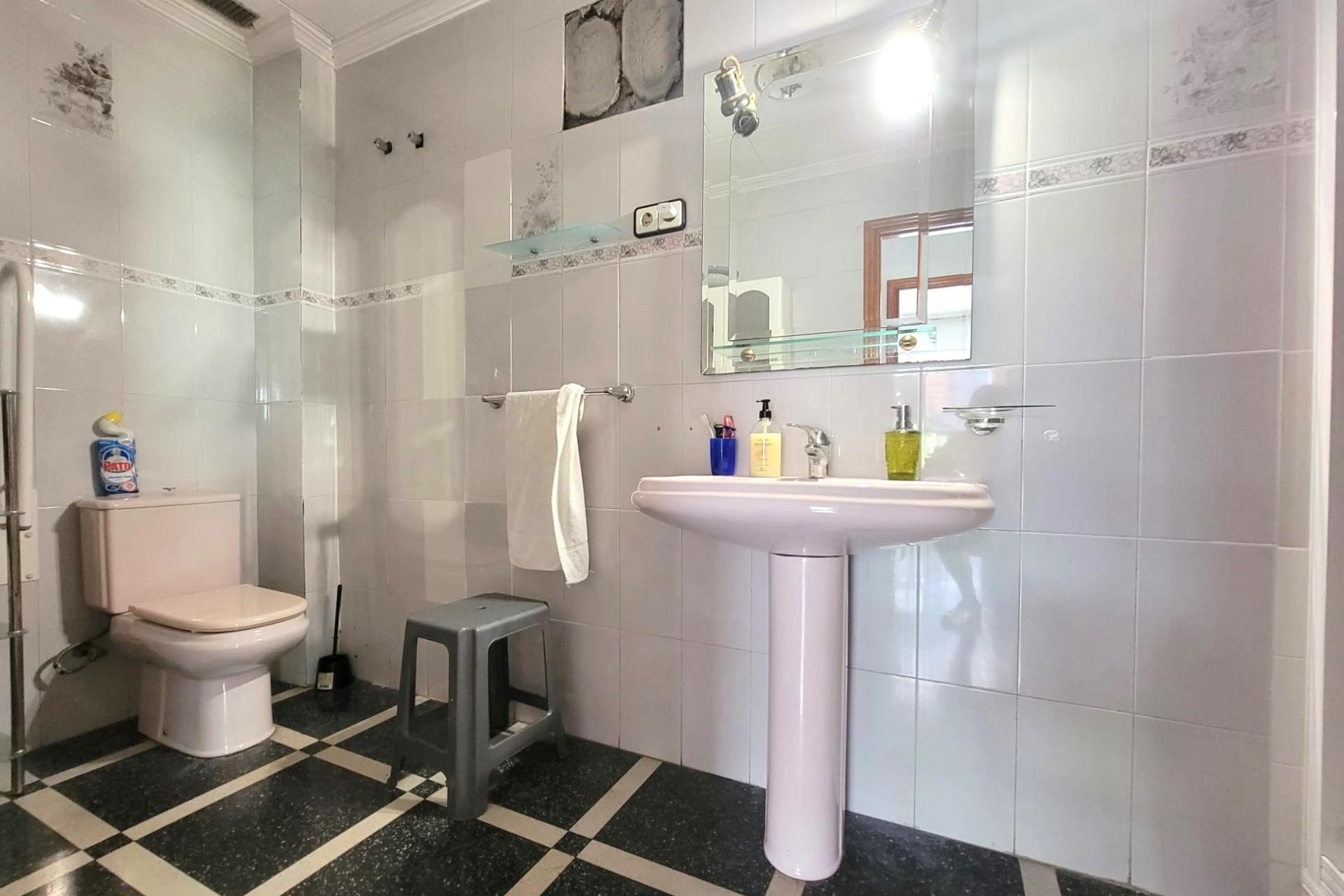 Reventa - Apartment -
Torrevieja - Centro