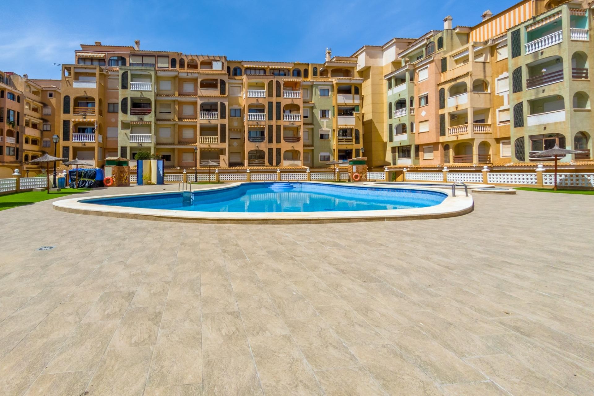 Reventa - Apartment -
Torrevieja - Centro