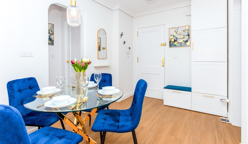 Reventa - Apartment -
Torrevieja - Centro