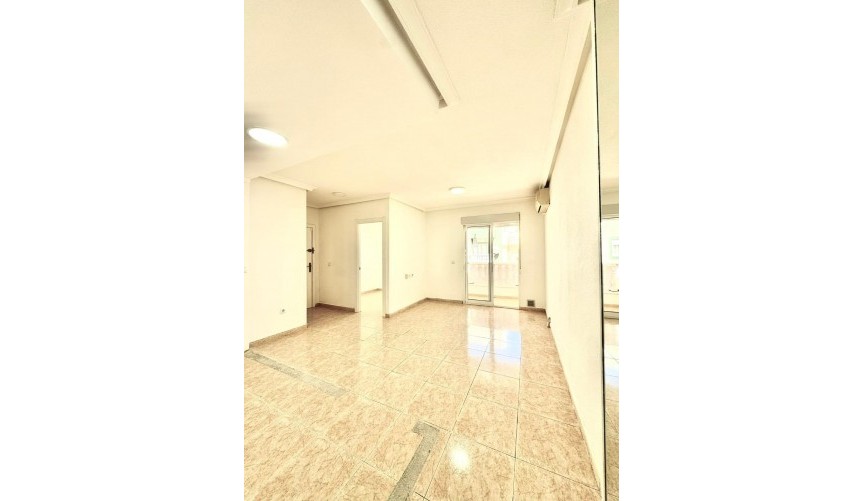 Reventa - Apartment -
Torrevieja - Centro