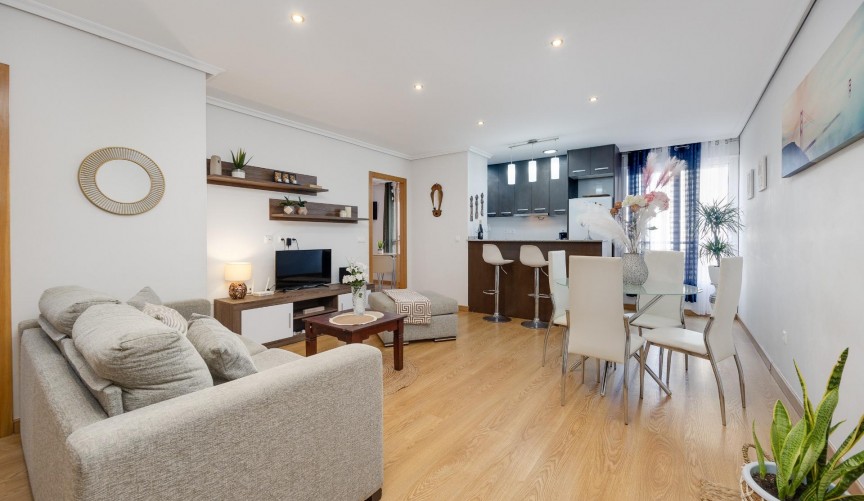 Reventa - Apartment -
Torrevieja - Centro