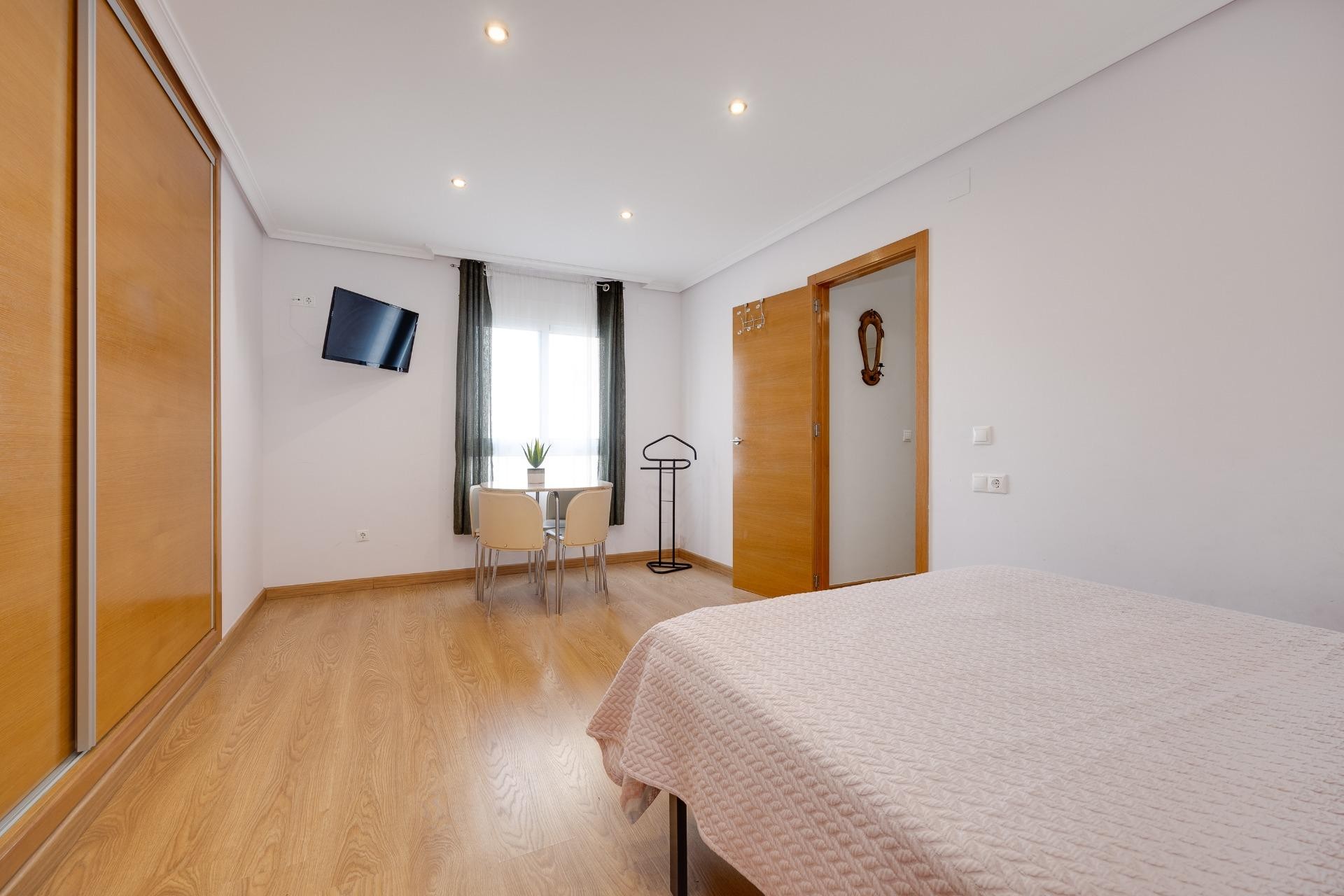 Reventa - Apartment -
Torrevieja - Centro