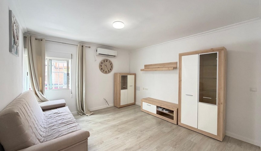 Reventa - Apartment -
Torrevieja - Centro