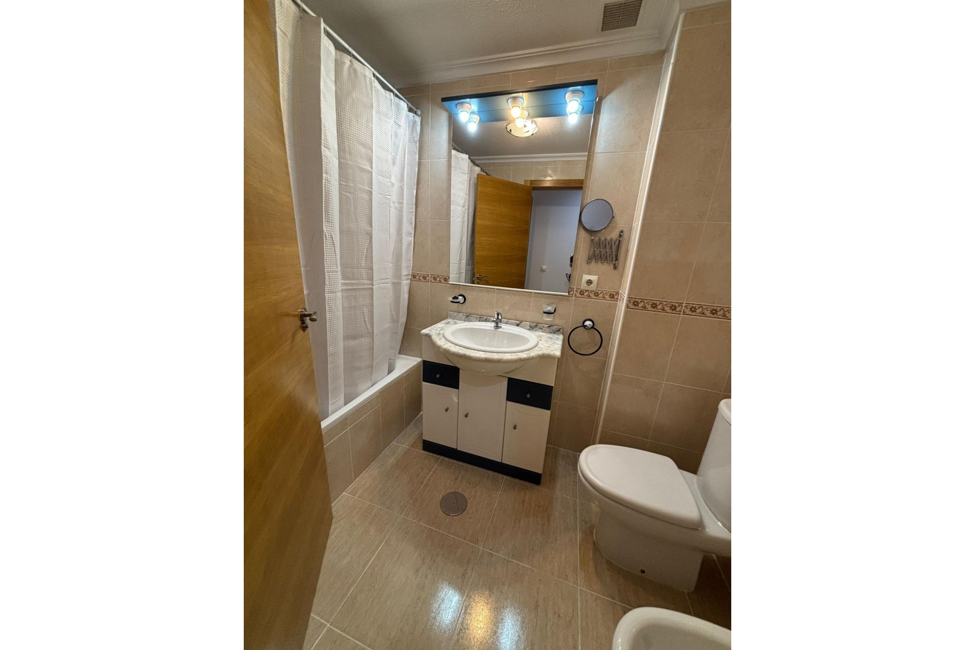 Reventa - Apartment -
Torrevieja - Centro