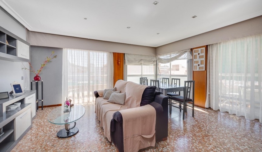 Reventa - Apartment -
Torrevieja - Centro