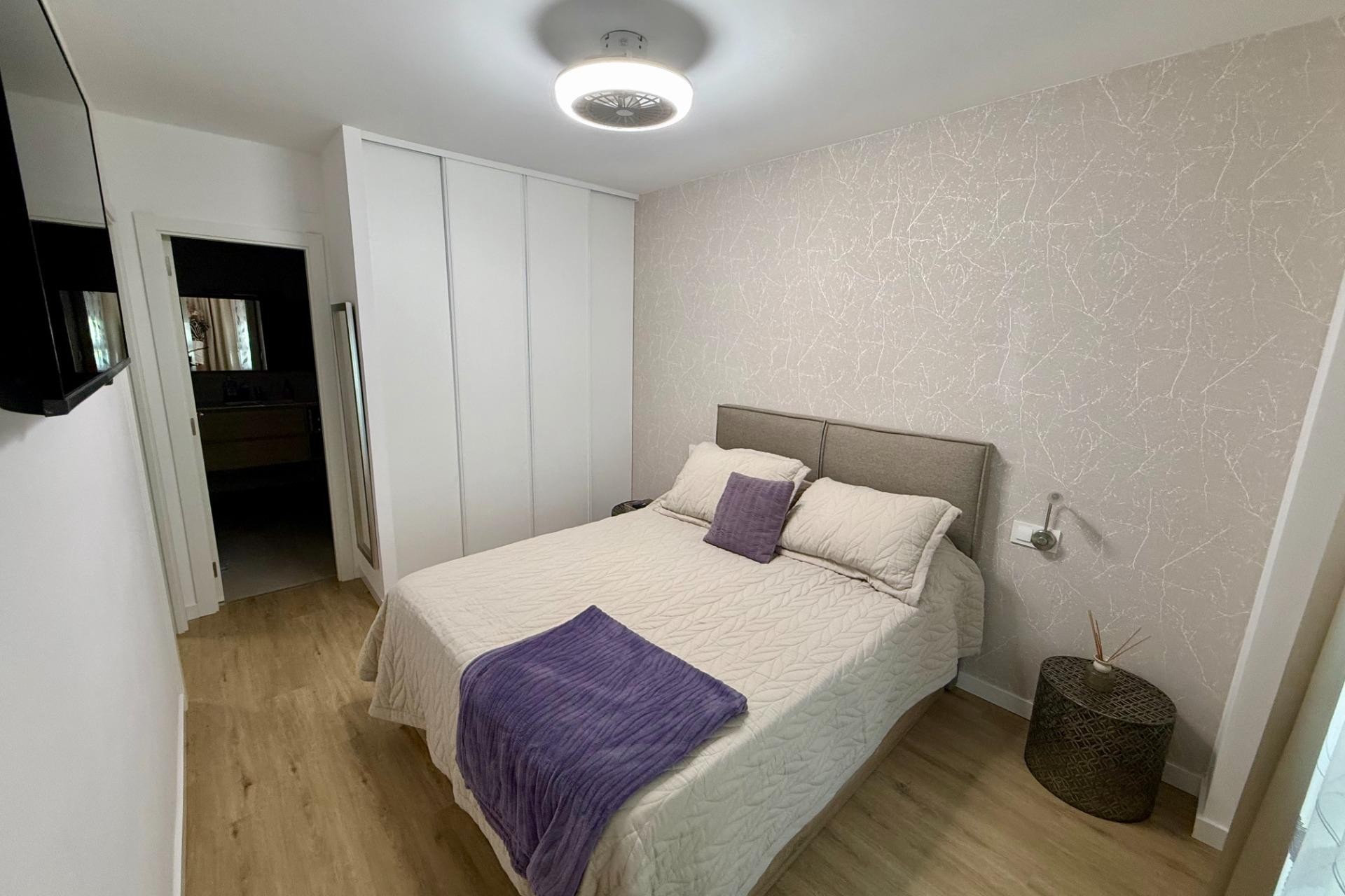 Reventa - Apartment -
Torrevieja - Centro
