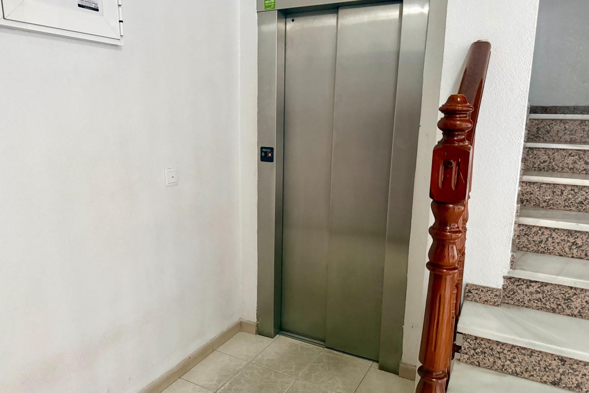 Reventa - Apartment -
Torrevieja - Centro