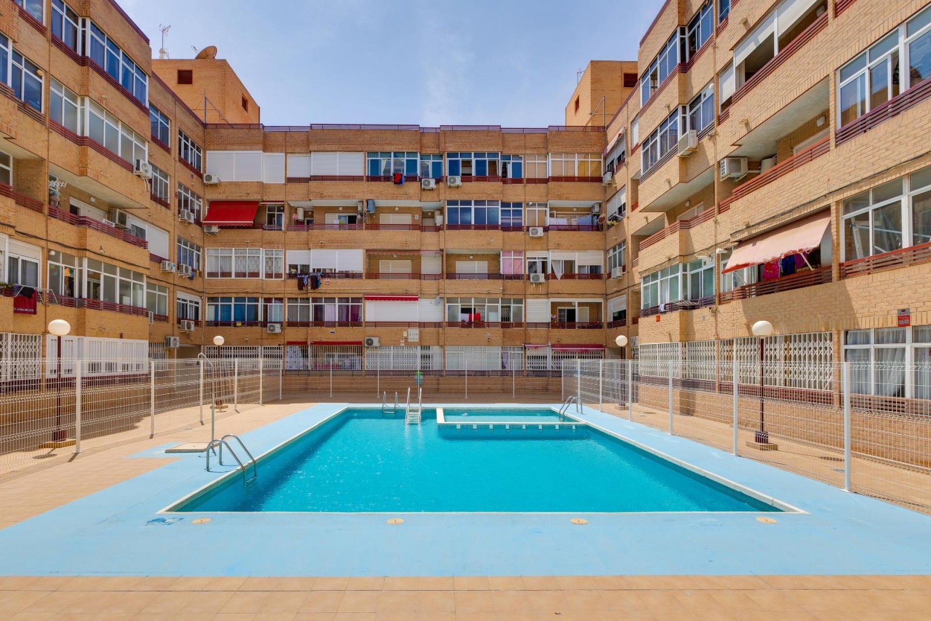 Reventa - Apartment -
Torrevieja - Centro