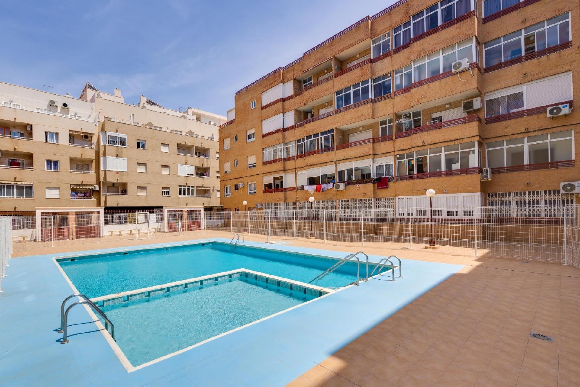 Reventa - Apartment -
Torrevieja - Centro
