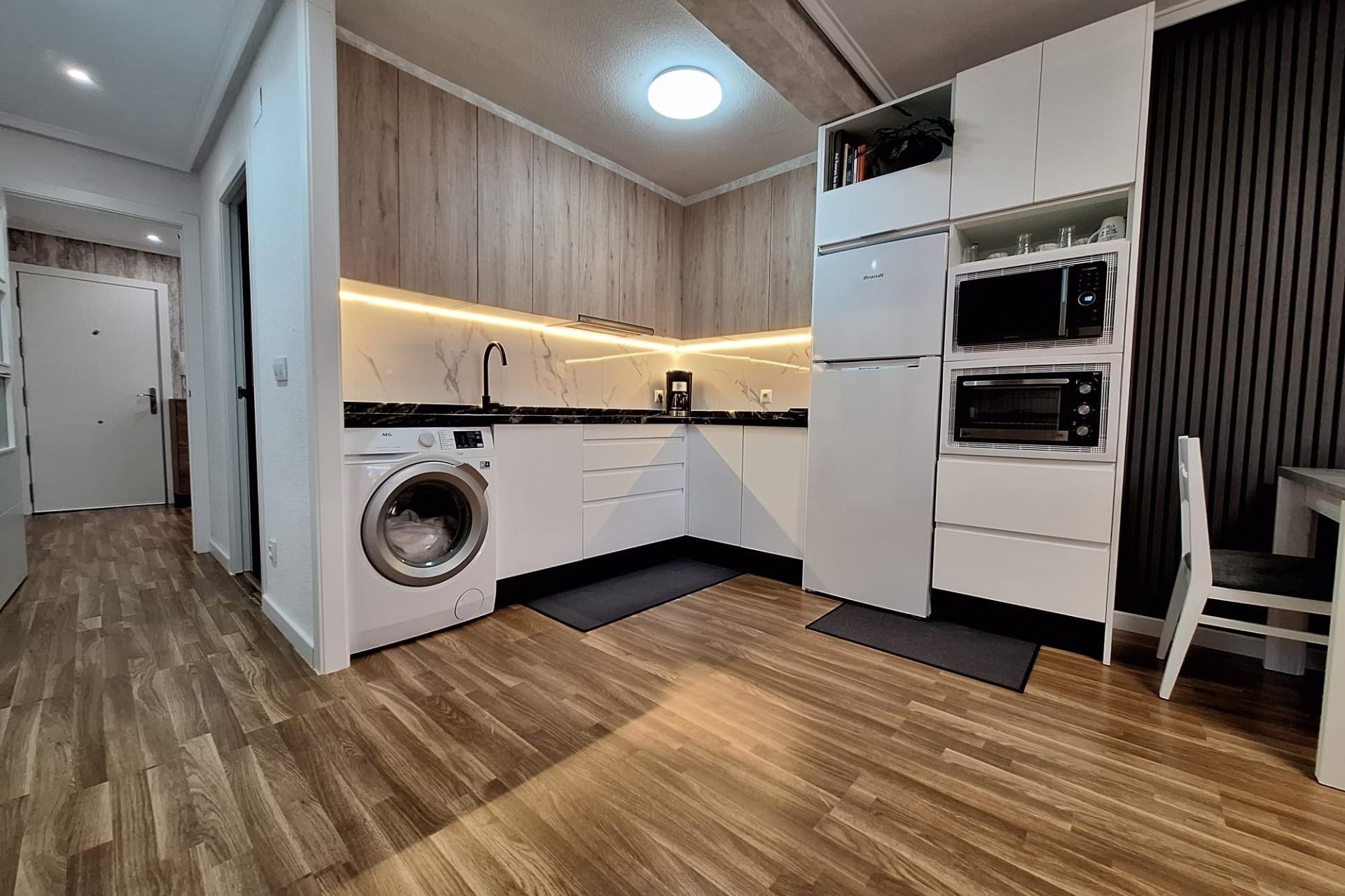 Reventa - Apartment -
Torrevieja - Centro