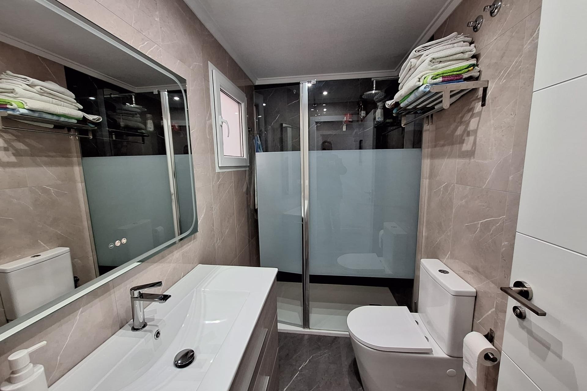 Reventa - Apartment -
Torrevieja - Centro