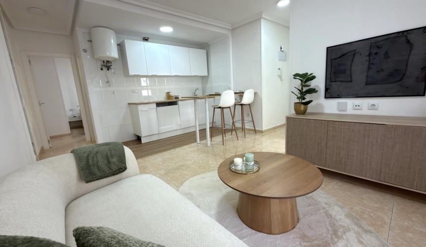 Reventa - Apartment -
Torrevieja - Centro