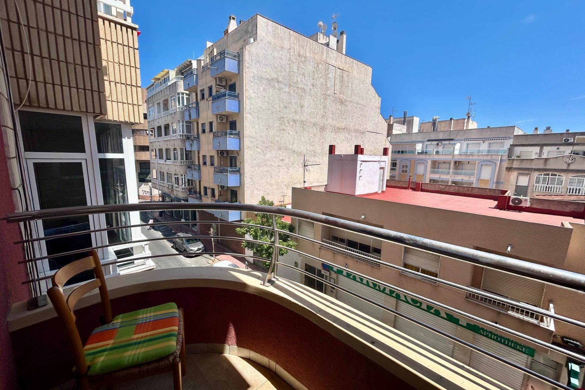 Reventa - Apartment -
Torrevieja - Centro