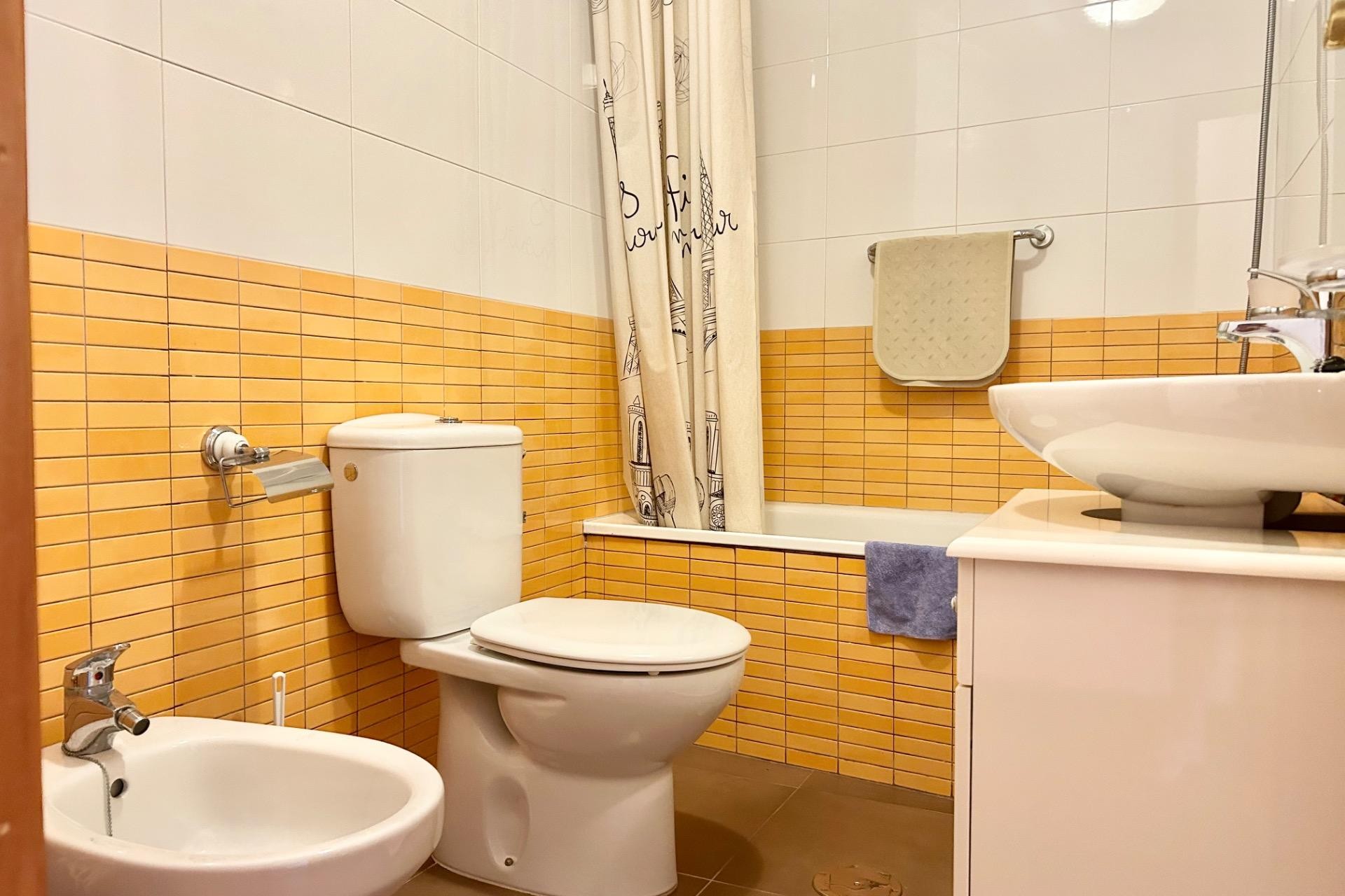 Reventa - Apartment -
Torrevieja - Centro