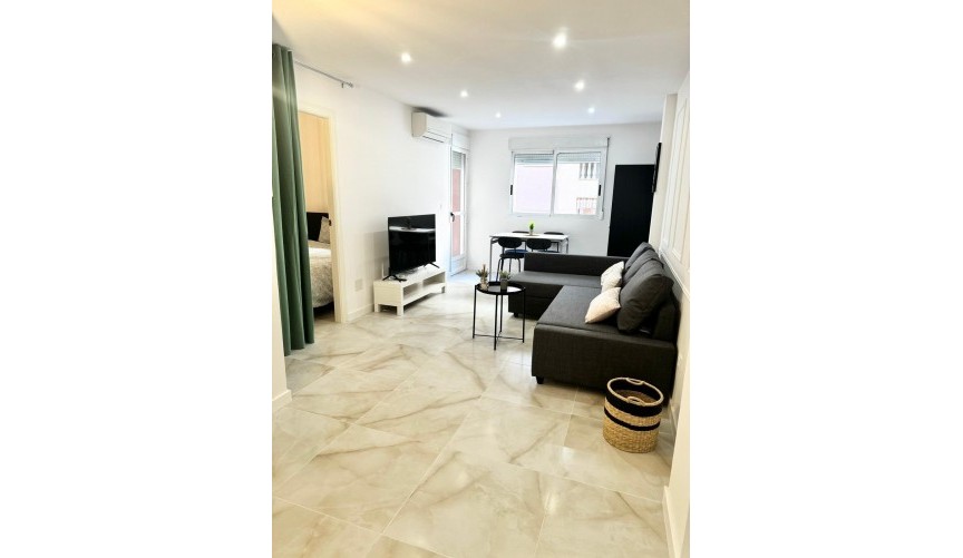 Reventa - Apartment -
Torrevieja - Centro