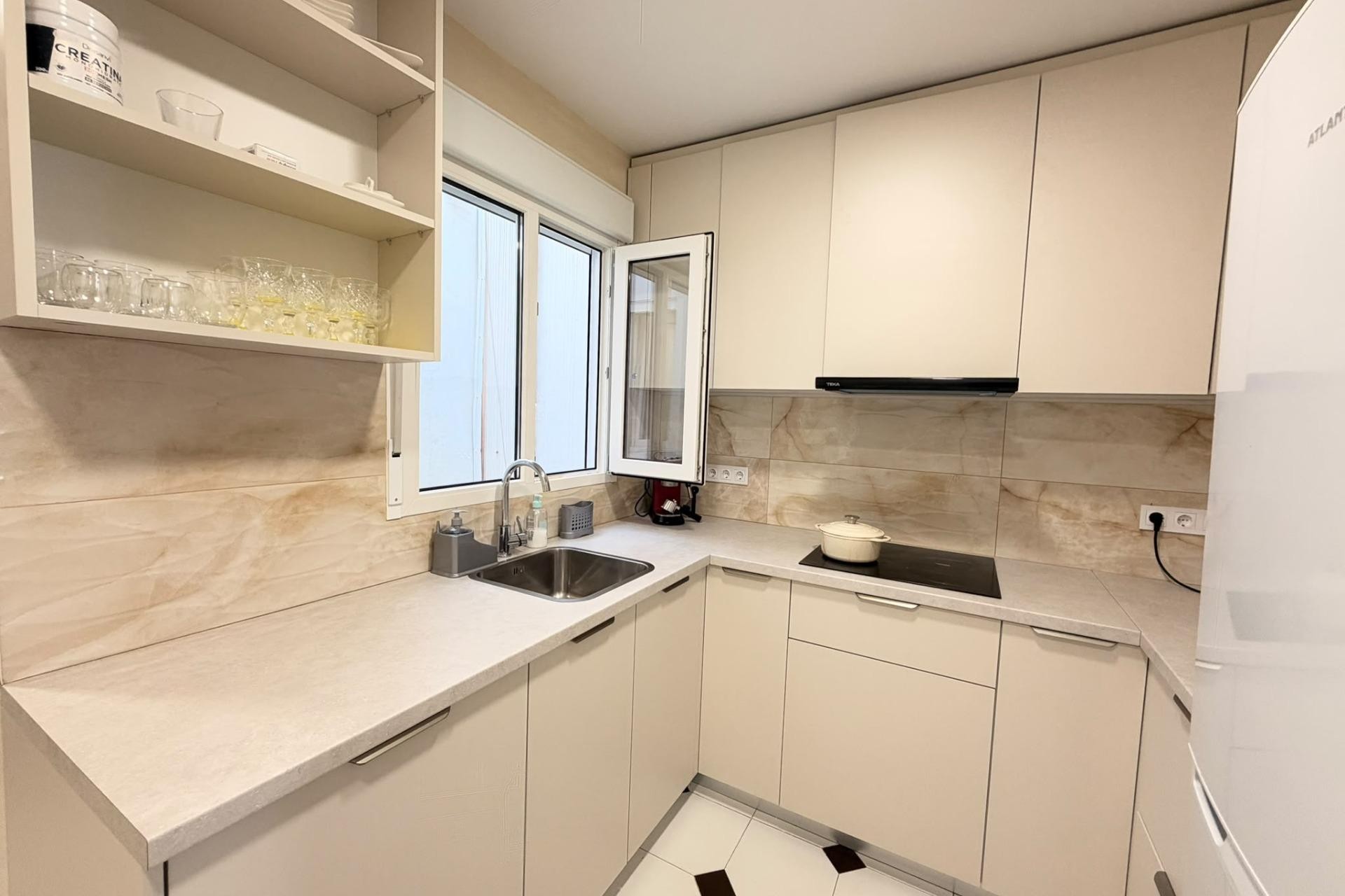 Reventa - Apartment -
Torrevieja - Centro