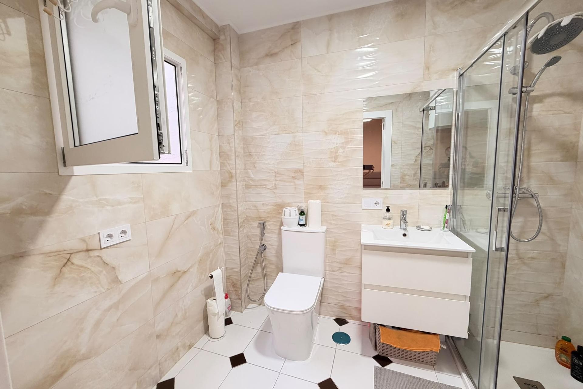 Reventa - Apartment -
Torrevieja - Centro