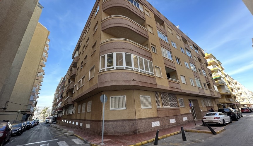Reventa - Apartment -
Torrevieja - Costa Blanca