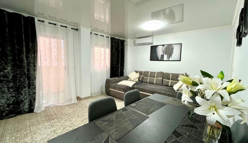 Reventa - Apartment -
Torrevieja - Costa Blanca