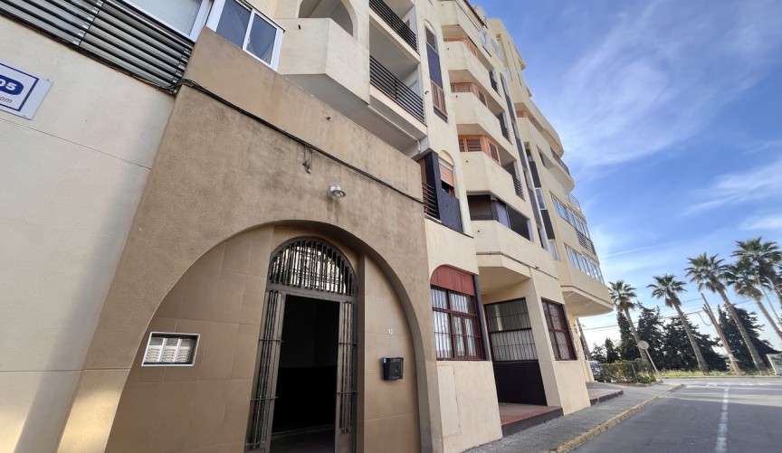 Reventa - Apartment -
Torrevieja - Costa Blanca