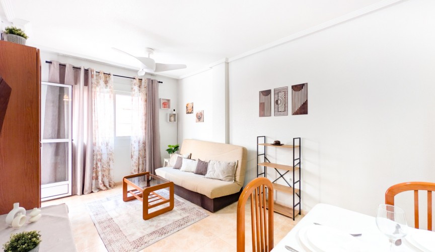 Reventa - Apartment -
Torrevieja - Costa Blanca