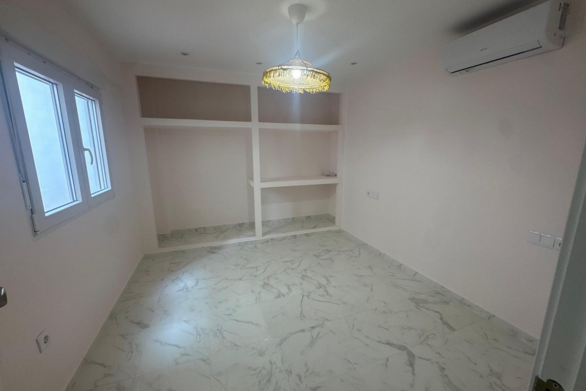 Reventa - Apartment -
Torrevieja - Costa Blanca