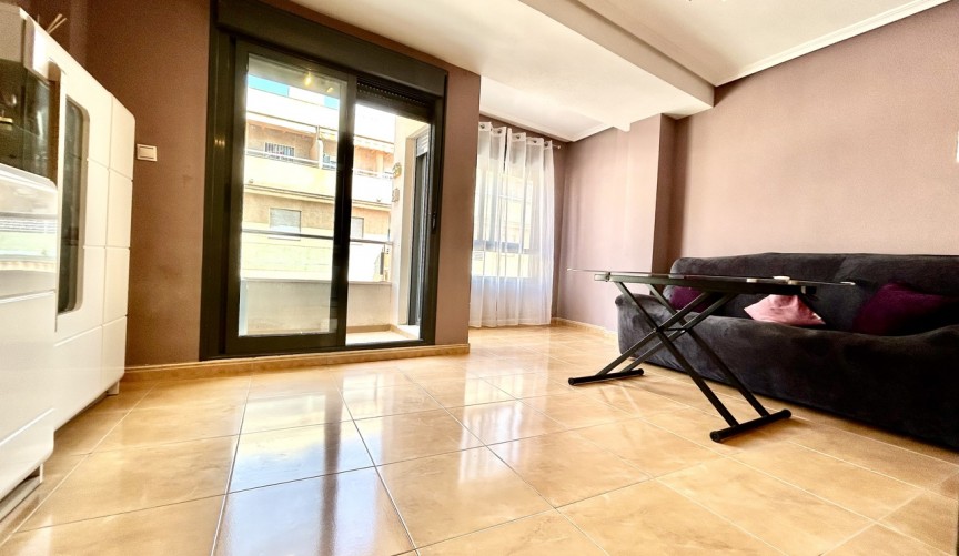 Reventa - Apartment -
Torrevieja - Costa Blanca