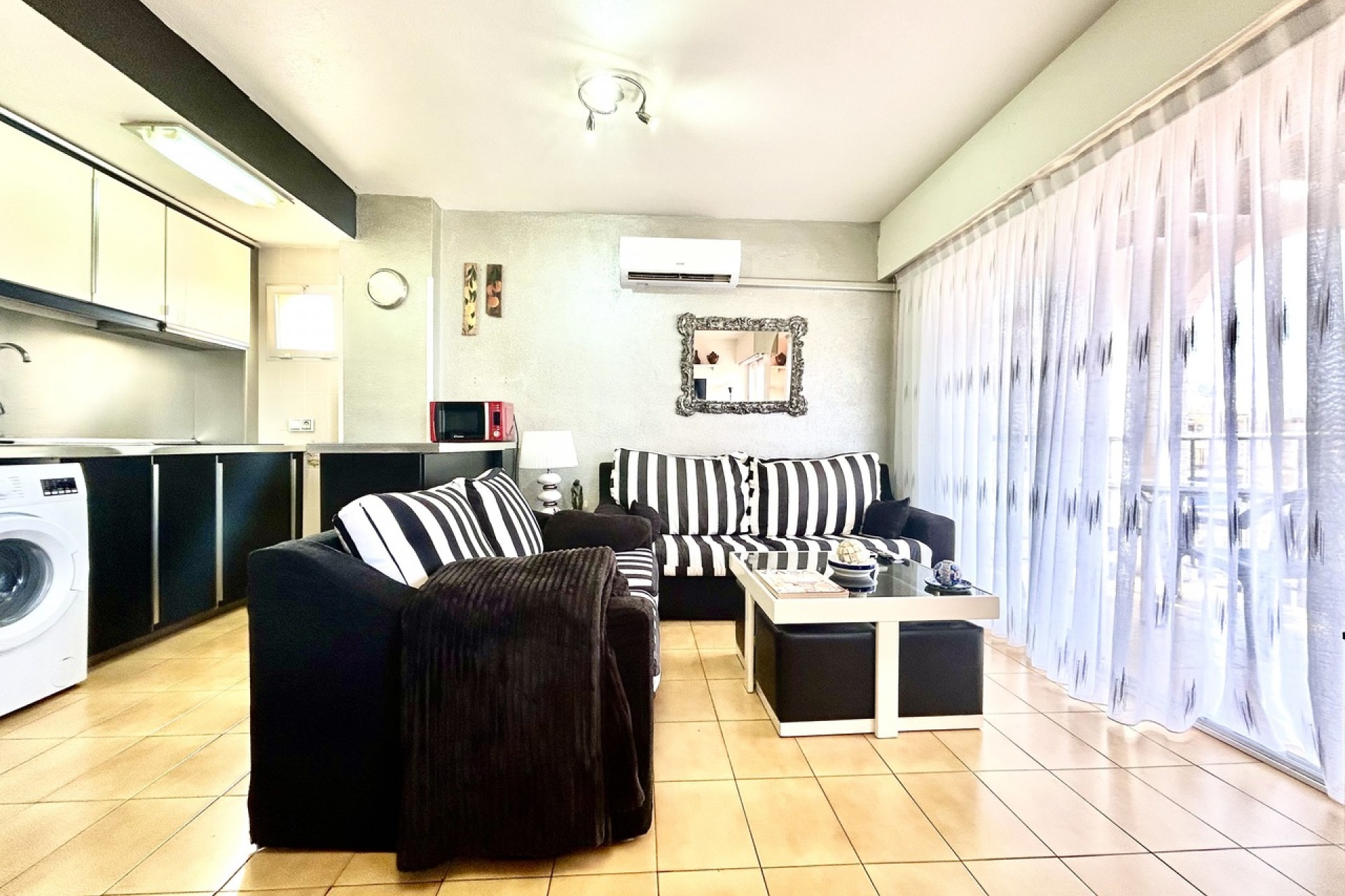 Reventa - Apartment -
Torrevieja - Costa Blanca