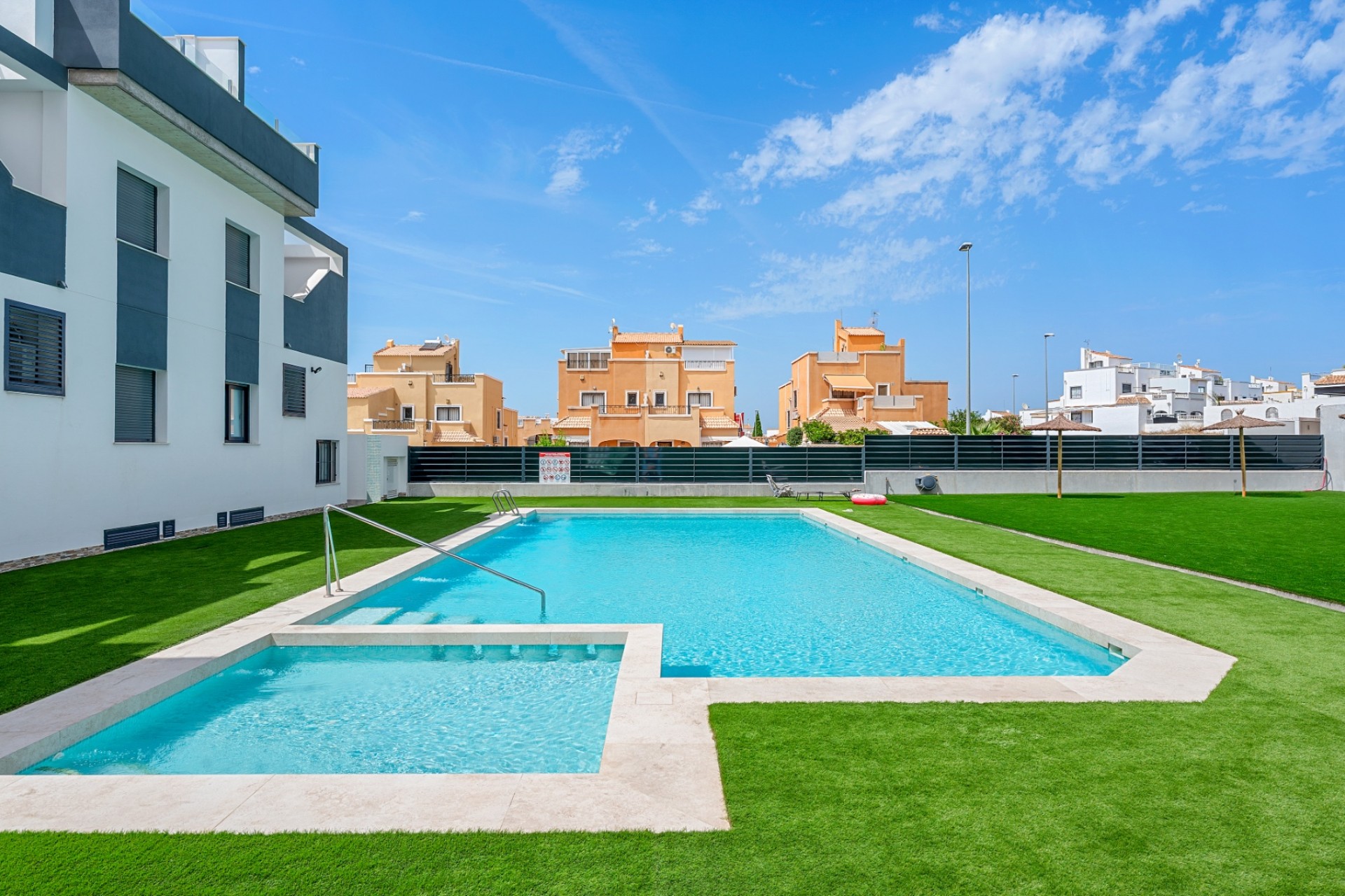Reventa - Apartment -
Torrevieja - Costa Blanca