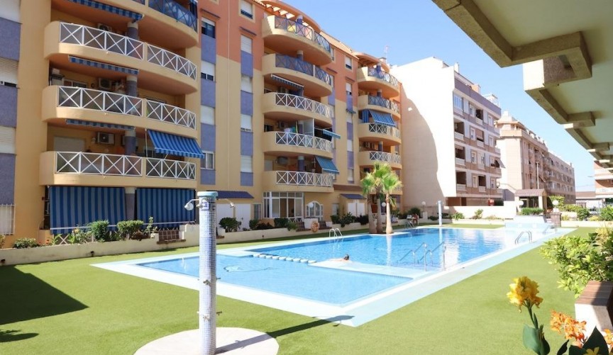 Reventa - Apartment -
Torrevieja - Costa Blanca