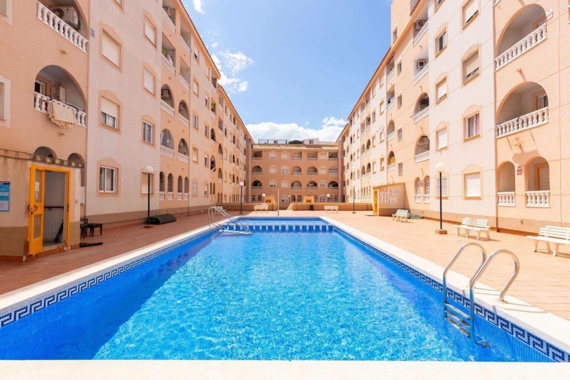 Reventa - Apartment -
Torrevieja - Costa Blanca