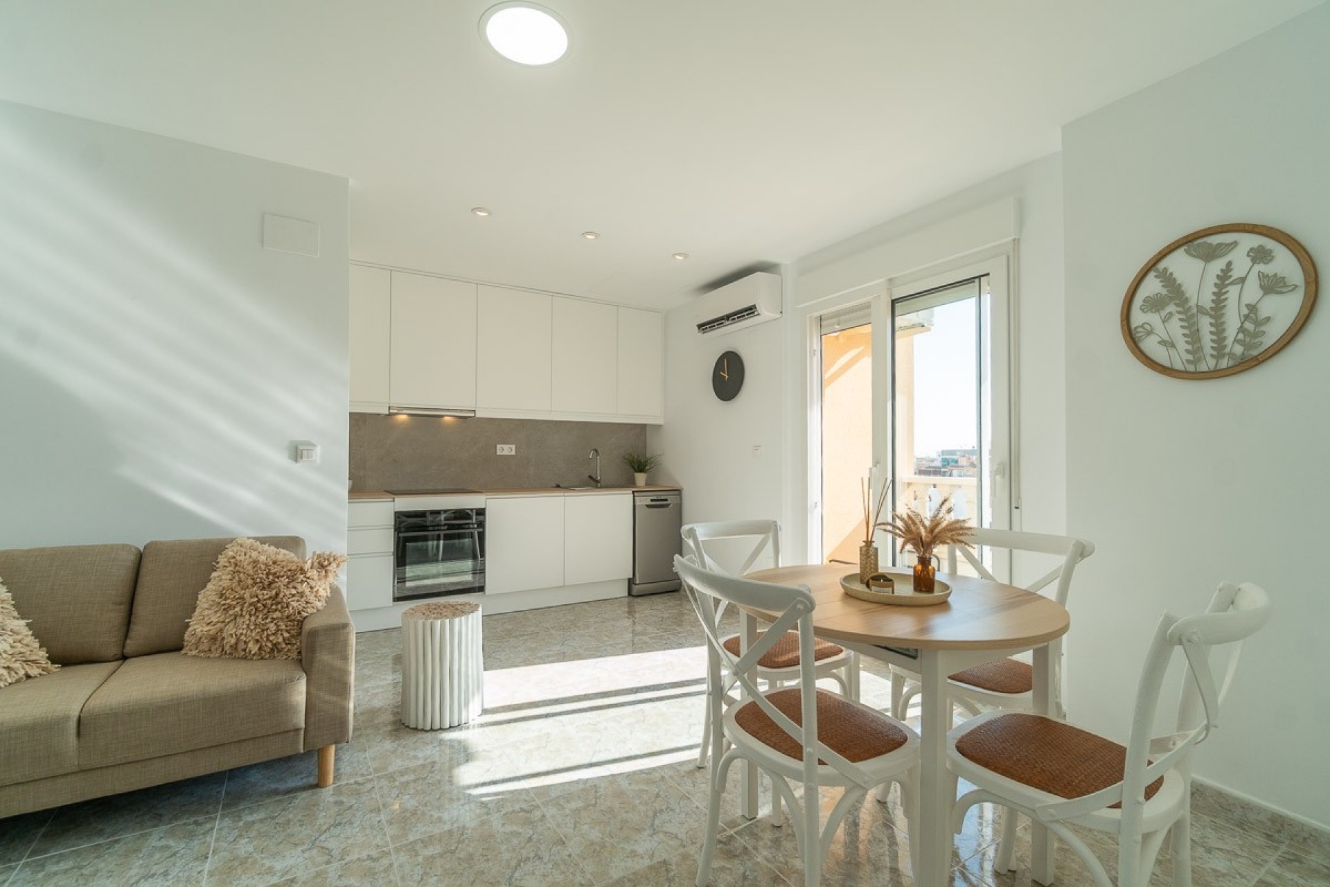 Reventa - Apartment -
Torrevieja - Costa Blanca