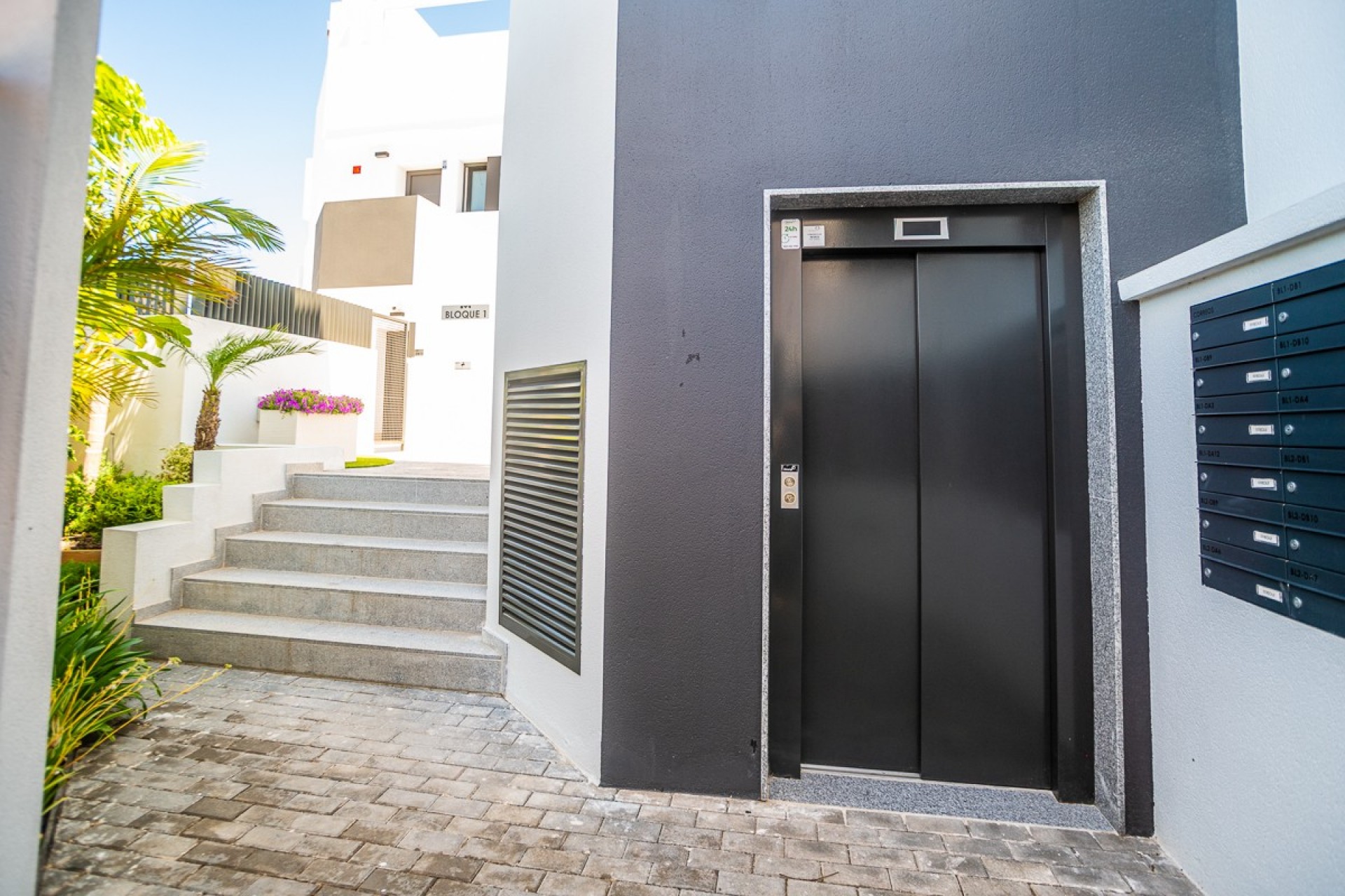 Reventa - Apartment -
Torrevieja - Costa Blanca