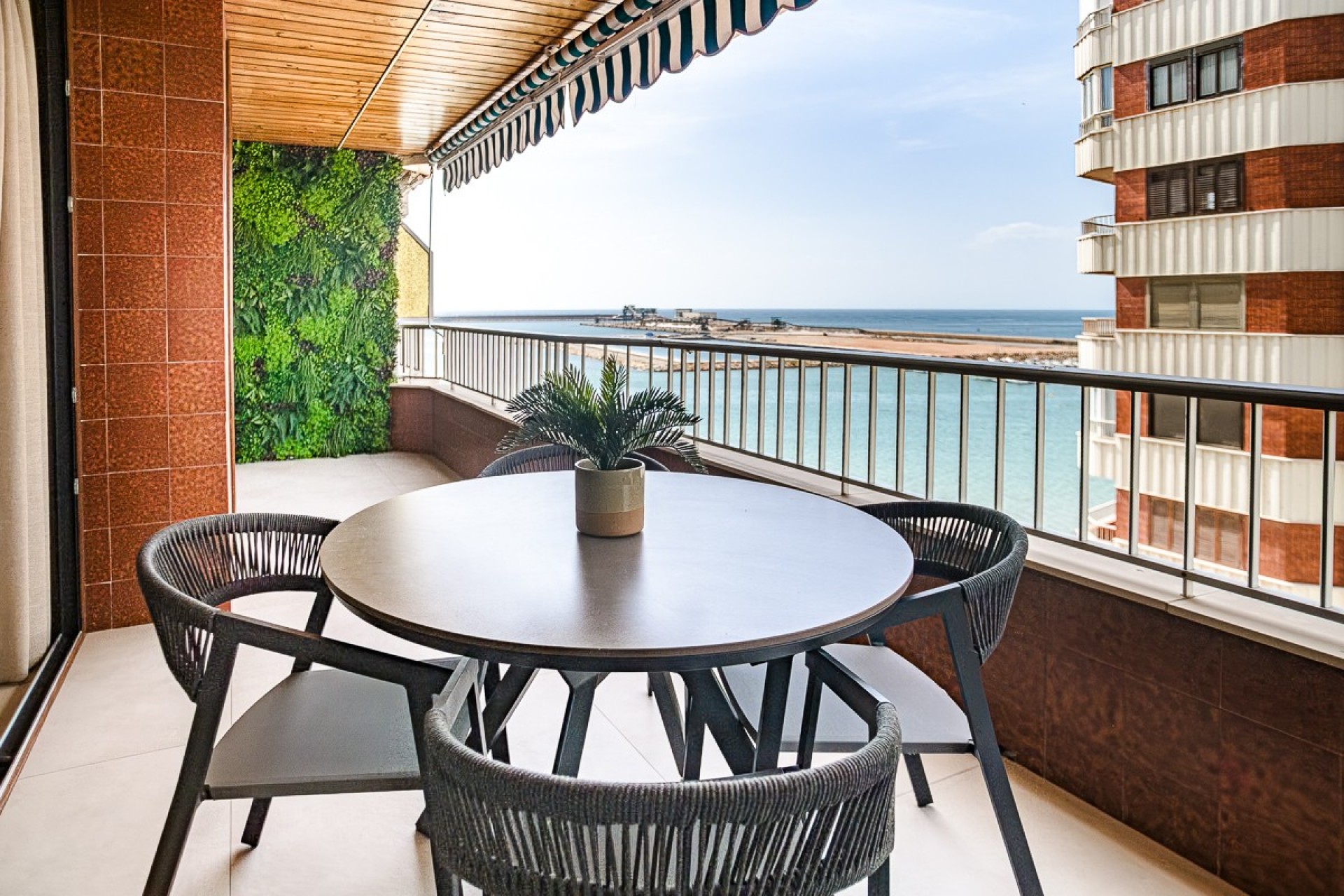 Reventa - Apartment -
Torrevieja - Costa Blanca