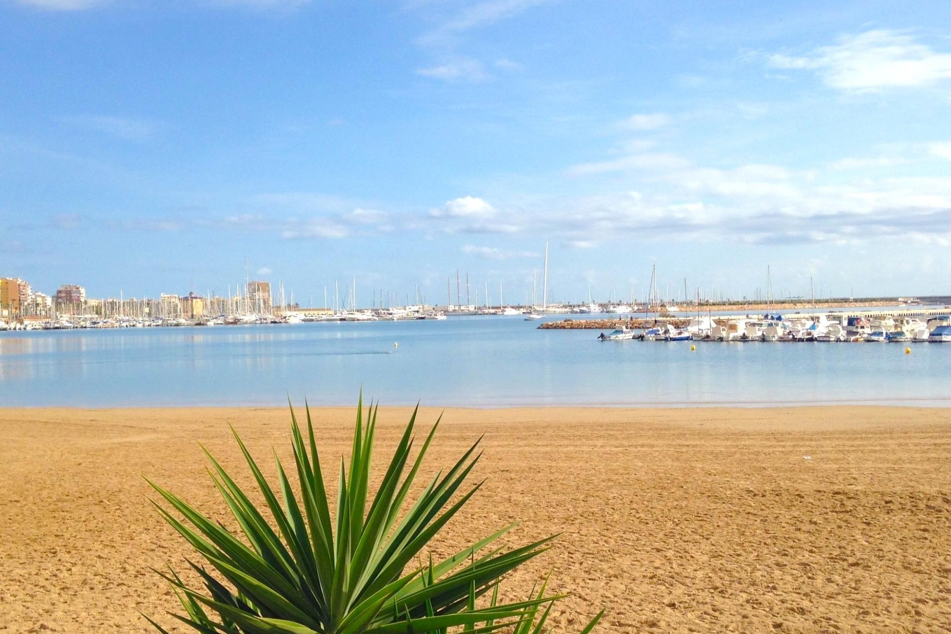Reventa - Apartment -
Torrevieja - El Acequión - Los Náufragos