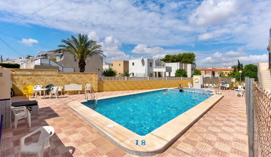 Reventa - Apartment -
Torrevieja - El Chaparral