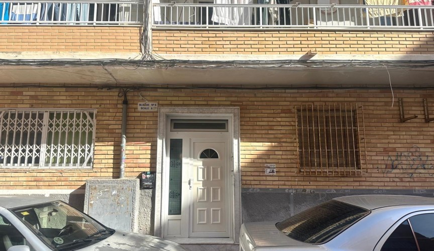 Reventa - Apartment -
Torrevieja - Estacion De Autobuses