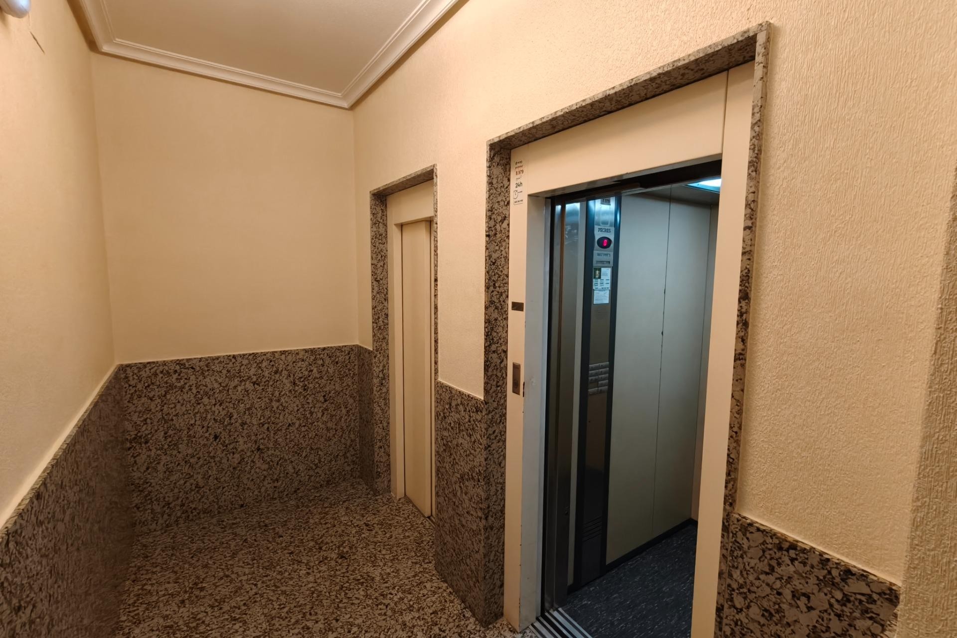 Reventa - Apartment -
Torrevieja - Estacion De Autobuses