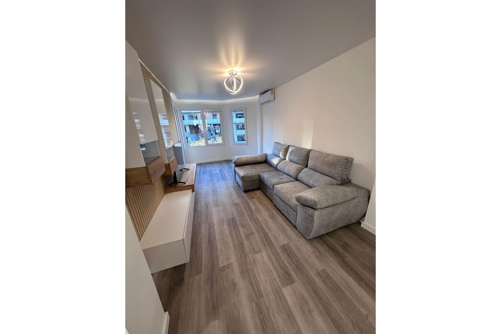 Reventa - Apartment -
Torrevieja - Estacion De Autobuses