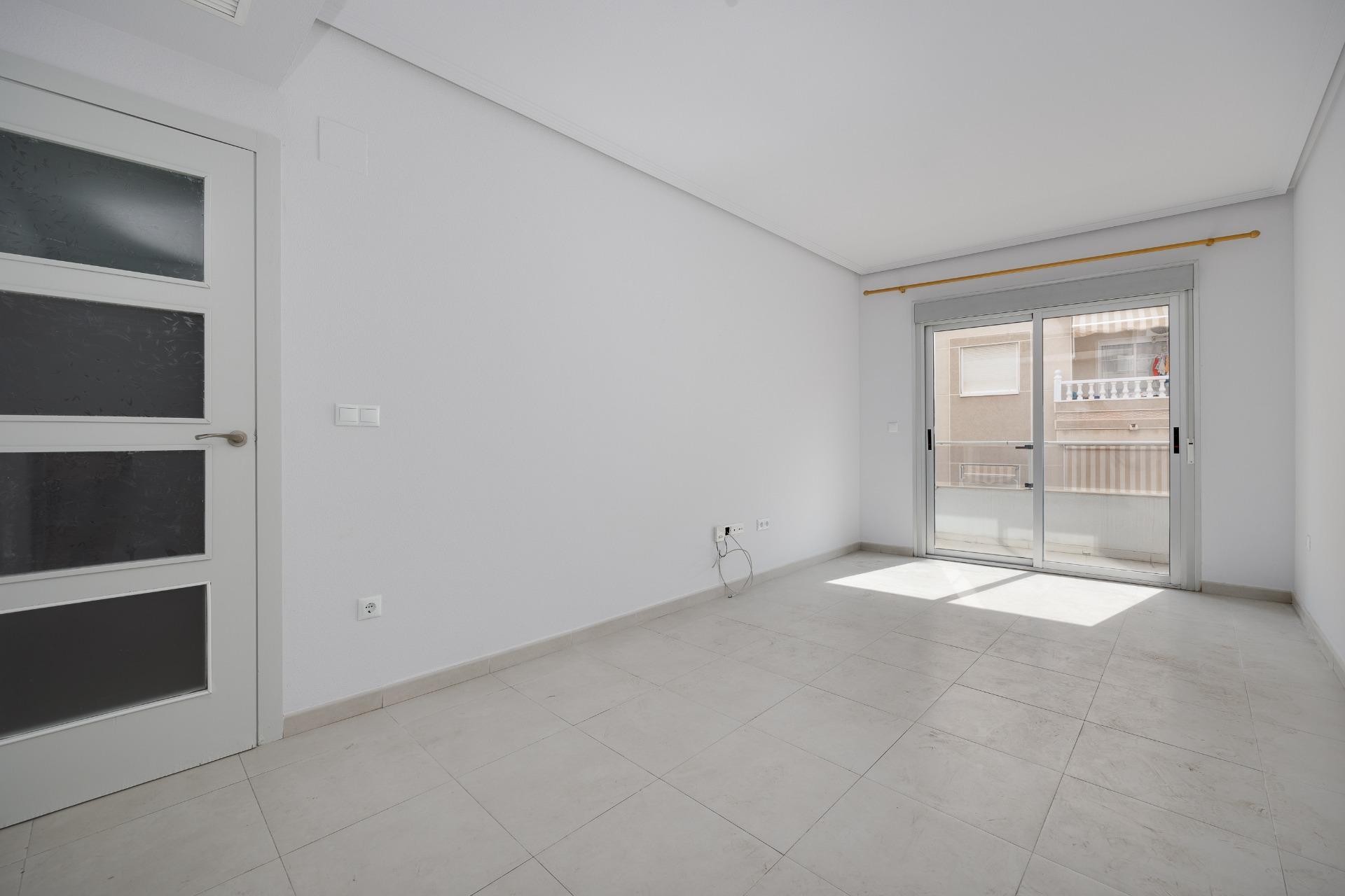 Reventa - Apartment -
Torrevieja - Estacion De Autobuses