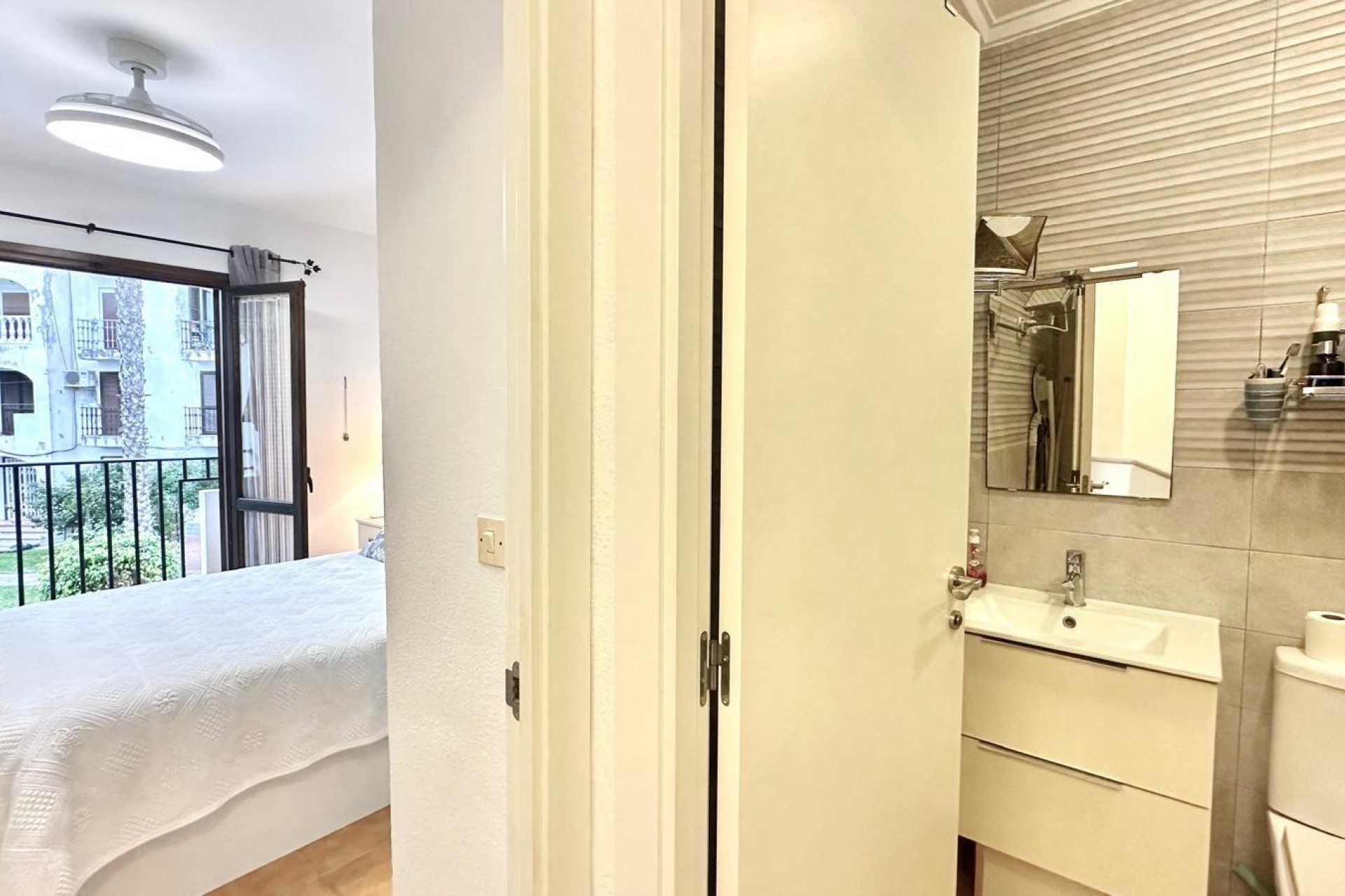 Reventa - Apartment -
Torrevieja - Estacion De Autobuses