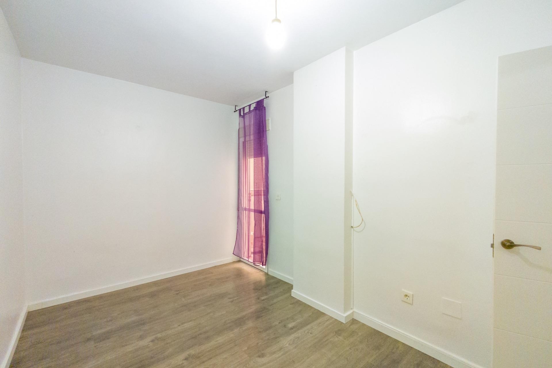 Reventa - Apartment -
Torrevieja - Estacion De Autobuses