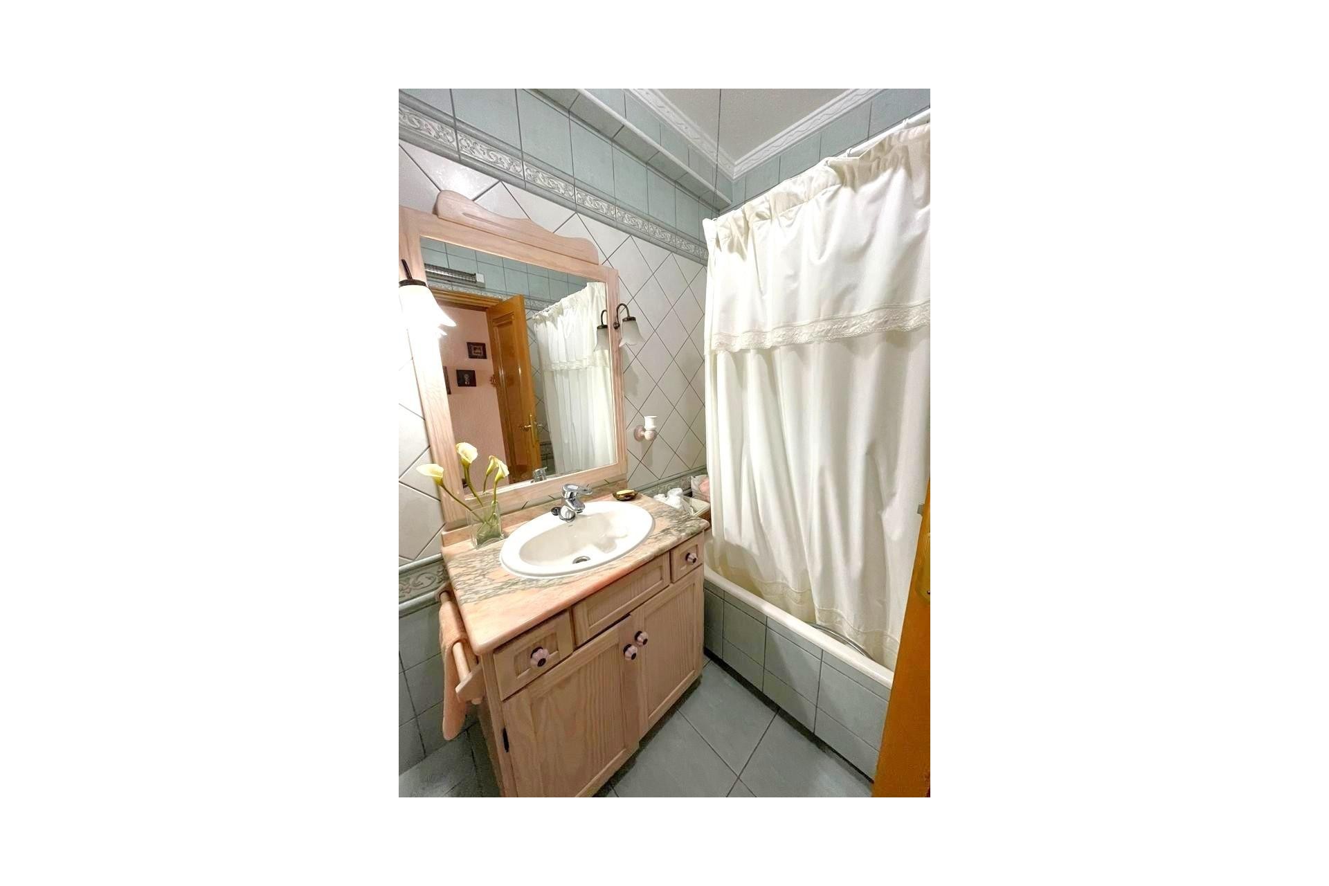 Reventa - Apartment -
Torrevieja - Estacion De Autobuses