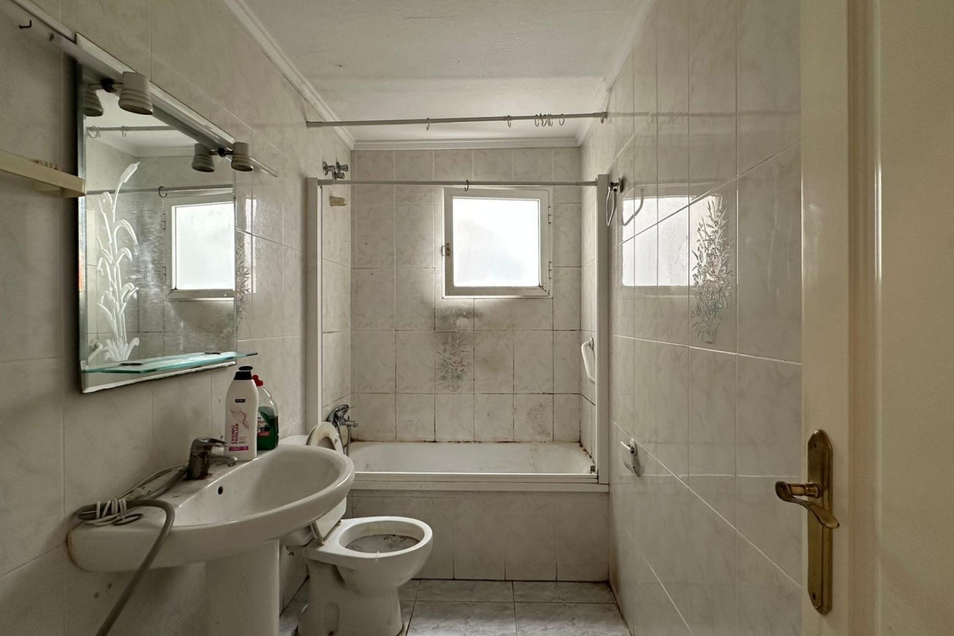 Reventa - Apartment -
Torrevieja - Estacion De Autobuses