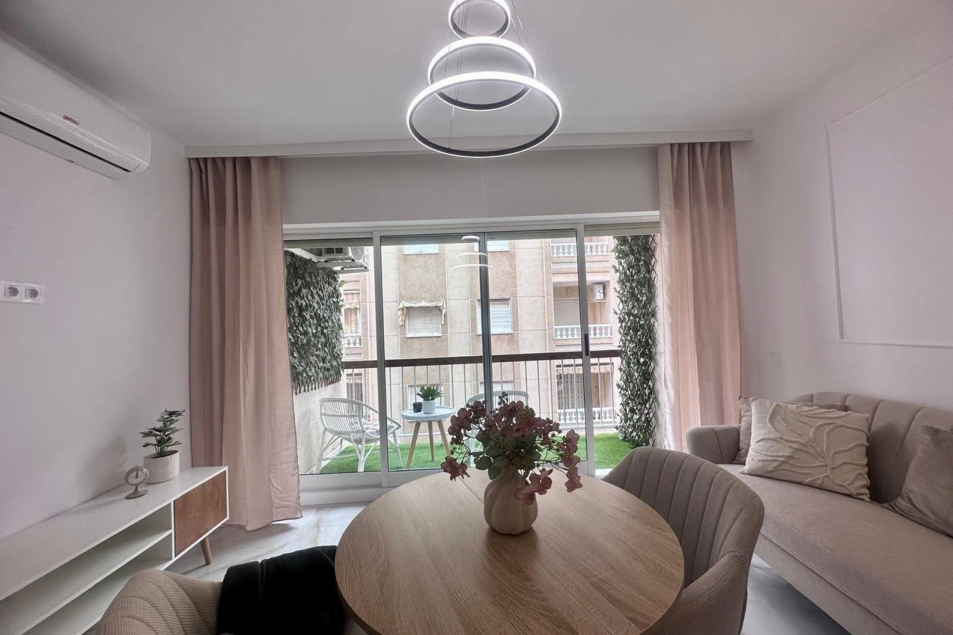 Reventa - Apartment -
Torrevieja - Estacion De Autobuses