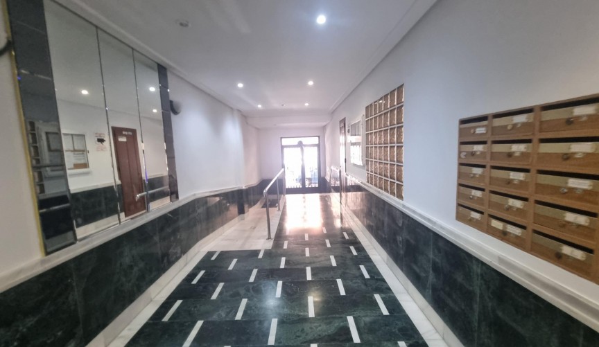 Reventa - Apartment -
Torrevieja - Estacion De Autobuses