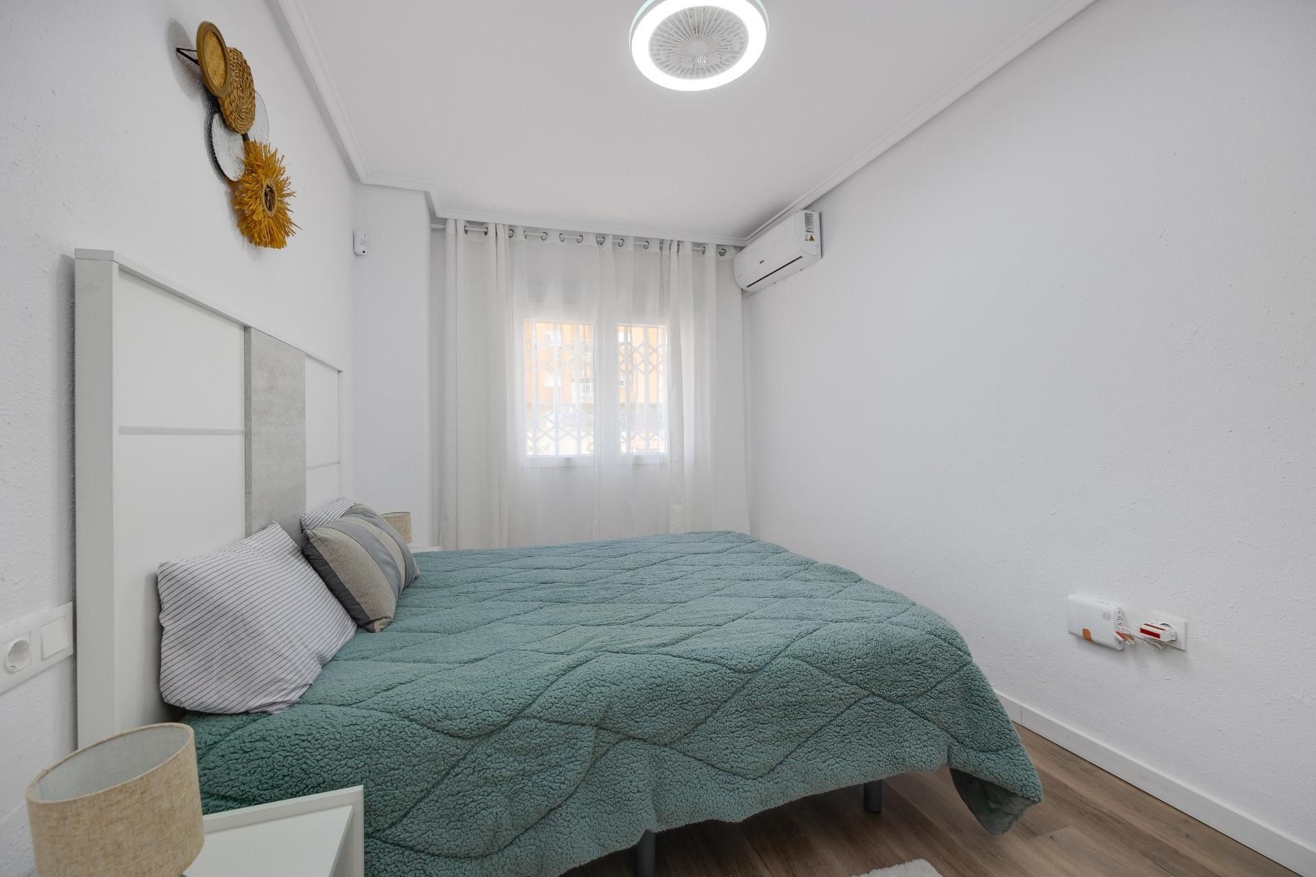 Reventa - Apartment -
Torrevieja - Estacion De Autobuses